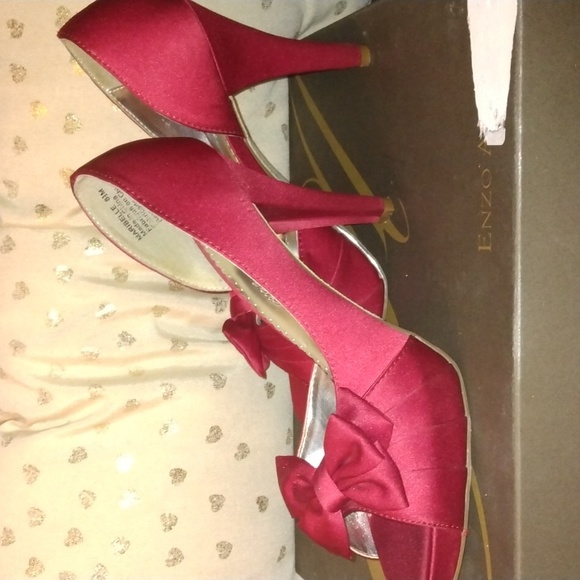 Michaelangelo women's red satin fabric heels sz 8.5 - Picture 7 of 17